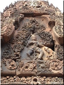 03 Shiva, performing dance of destruction (from Banteay Srei).jpg