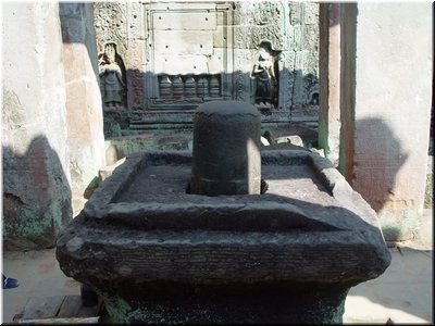 03-07-02 Preah Khan --- A 'linga' (stylised phallus) representing the essence of God Shiva.jpg