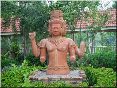 04-05-01 Sofitel Hotel --- A statue of Brahma (one of the three major gods in Hinduism).jpg