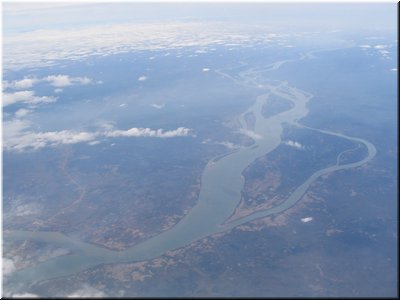 05-03-04 Angkor Airport --- Mekong River seen from the airplane.jpg.jpg