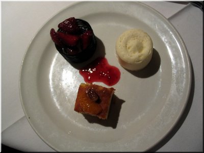 03-06 The dessert we had during ship cruise in Sydney A.jpg