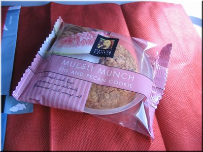 06-01 The biscuits supplied on Qantas Airline from Melbourne to Brisbane (taken by Meimei).jpg