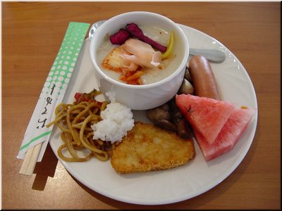 07-01 The breakfast at Radisson Resort A.jpg