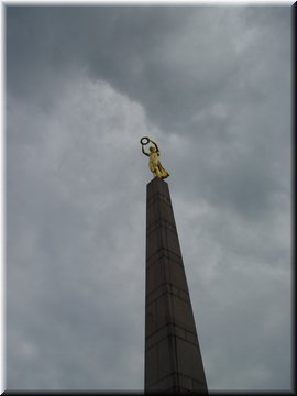 Day 06.07 (Luxemburg)-Goddes of Victory (Monument du Souvenier) in Place of Constitution in downtown Luxemburg.jpg