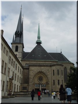 Day 06.08 (Luxemburg)-Notre Dame Cathedral in downtown Luxemburg .jpg