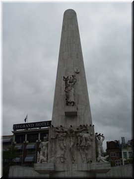 Day 10.11 (Holland)-National Monument in Dam Square in Amsterdam.jpg