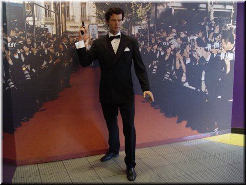 Day 10.16 (Holland)-Pierce Brosnan as James Bond in Wax Museum.jpg