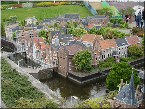 07 A typical Holland city model.jpg