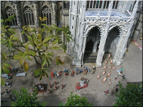 10 Part of a model of St. John's Basilica in 's-Hertogenbosch.jpg