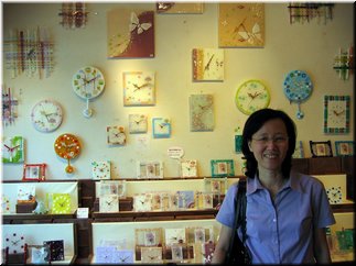 02 A store we visited when going up to the temple.jpg