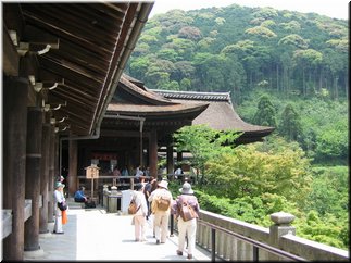 18 This temple is a famous sightseeing site of Kyoto.jpg