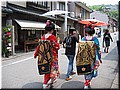 06 Two geisha girls we encountered.jpg