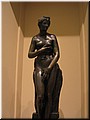 10 A Venus statue in Prado Museum.jpg