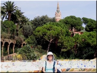 03 Barcelona --- 10 A rest in the park.jpg