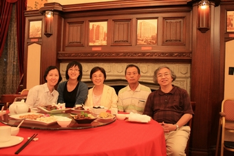 I-2-11-01- Moon Shanghai Restaurant - an old-fashion restaurant