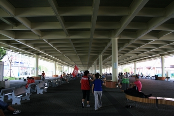 10-We walked thru this passage under the main expo axis many times