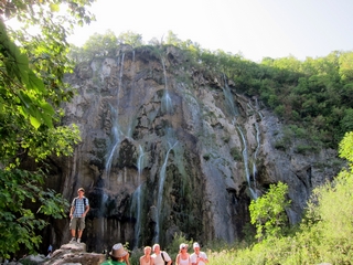 D05_03-03-02_A nearby water falls - Veliki Slap (Plitvice Lakes National Park, Slovenia)