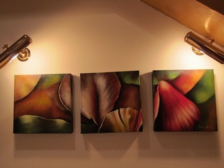 D08_04-09-01_Pretty paintings seen in the restaurant - Duje Restaurant (Split, Croatia)
