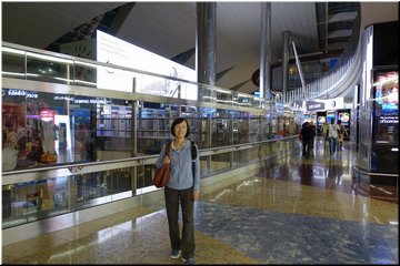D01-02-01_At Dubai Airport.jpg