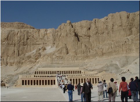 04-03 Hatshepsut Temple in West Luxor.jpg