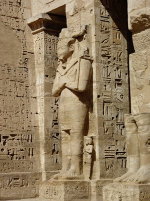 Egypt 2004---D04-05-04 Ramses III statue in Habu Temple in West Luxor.jpg