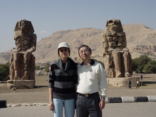 Egypt 2004---D04-06-01 Memnon Colossi in West Luxor.jpg
