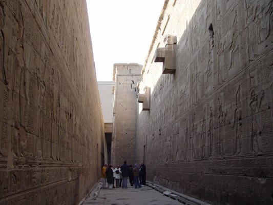 Egypt 2004---D07-03-12 A passage between the temple wall and a hall.jpg