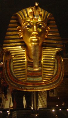 Egypt 2004---D09-03-05 Tutanhkamen's mask in Egypt Museum in Cairo.jpg