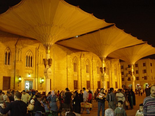 Egypt 2004---D09-04-03 An impressive mosque in Cairo.jpg