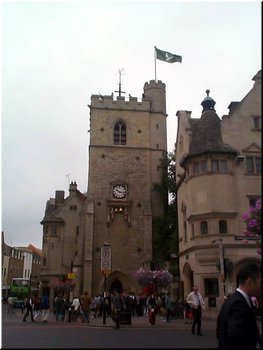 32 Farfax Tower in downtown Oxford, UK.jpg