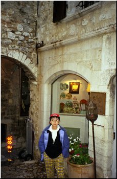 04-05-01-10 St. Paul de Vence, France.jpg