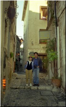 04-05-01-13 St. Paul de Vence, France.jpg