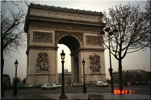 04-06-01-01 The Arc de Triomphe at Paris, France.jpg