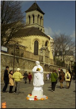 04-06-02-11 Human Imitation of Statues.jpg