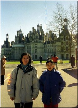 04-07-01-01 Chateau de Chambord, France.jpg