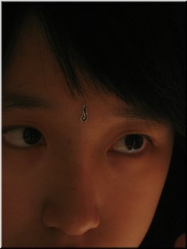 Day 3 --- 08 Meimei wearing a head adornment (bought in Rajputana Palace Sheraton ).jpg