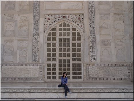 Day 5 --- 02 Taj Mahal (at a side door).jpg