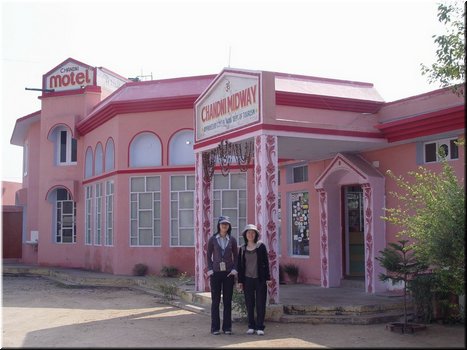 Day 2 --- 01-03 On the way (Chandni Midway rest area).jpg