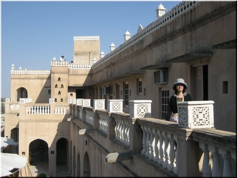 Day 2 --- 02-04 Mandawa Castle (a corridor) (taken by Meimei).jpg