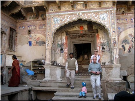 Day 2 --- 03-05 Mandawa havelis (another old haveli) (taken by Meimei).jpg
