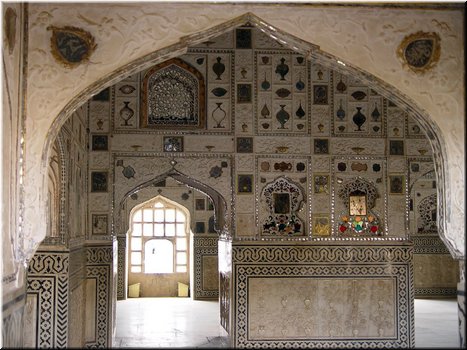 Day 4 --- 02-08 Amber Fort (Sheesh Mahal).jpg