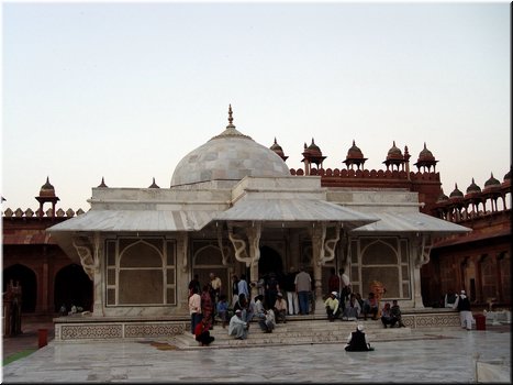 Day 4 --- 03-05 Fatehpur Sikri (A marble mosque).jpg