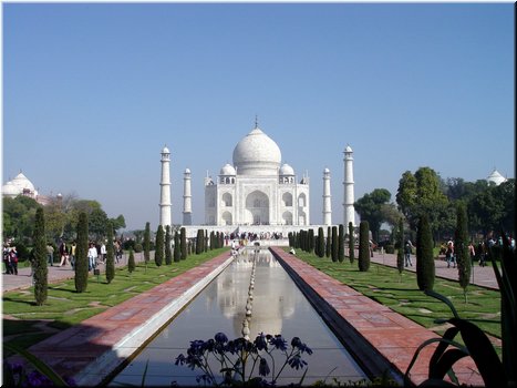 Day 5 --- 01-01 Taj Mahal (entire view).jpg