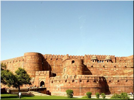 Day 5 --- 02-01 Agra Fort (exterior view).jpg