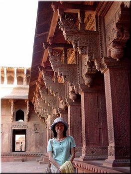 Day 5 --- 02-03 Agra Fort (courtyard of Jehangiri Mahal).jpg