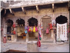10 Haveli 2 - selling Indian dolls.jpg