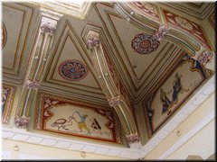 19 Haveli 4 - pretty paintings A.jpg