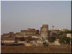 27 A distant look at Mandawa Castle.jpg