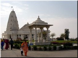 02 Birla is a rich man who built this temple.jpg