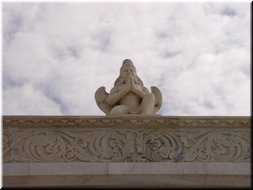 18 A god on top of the temple.jpg
